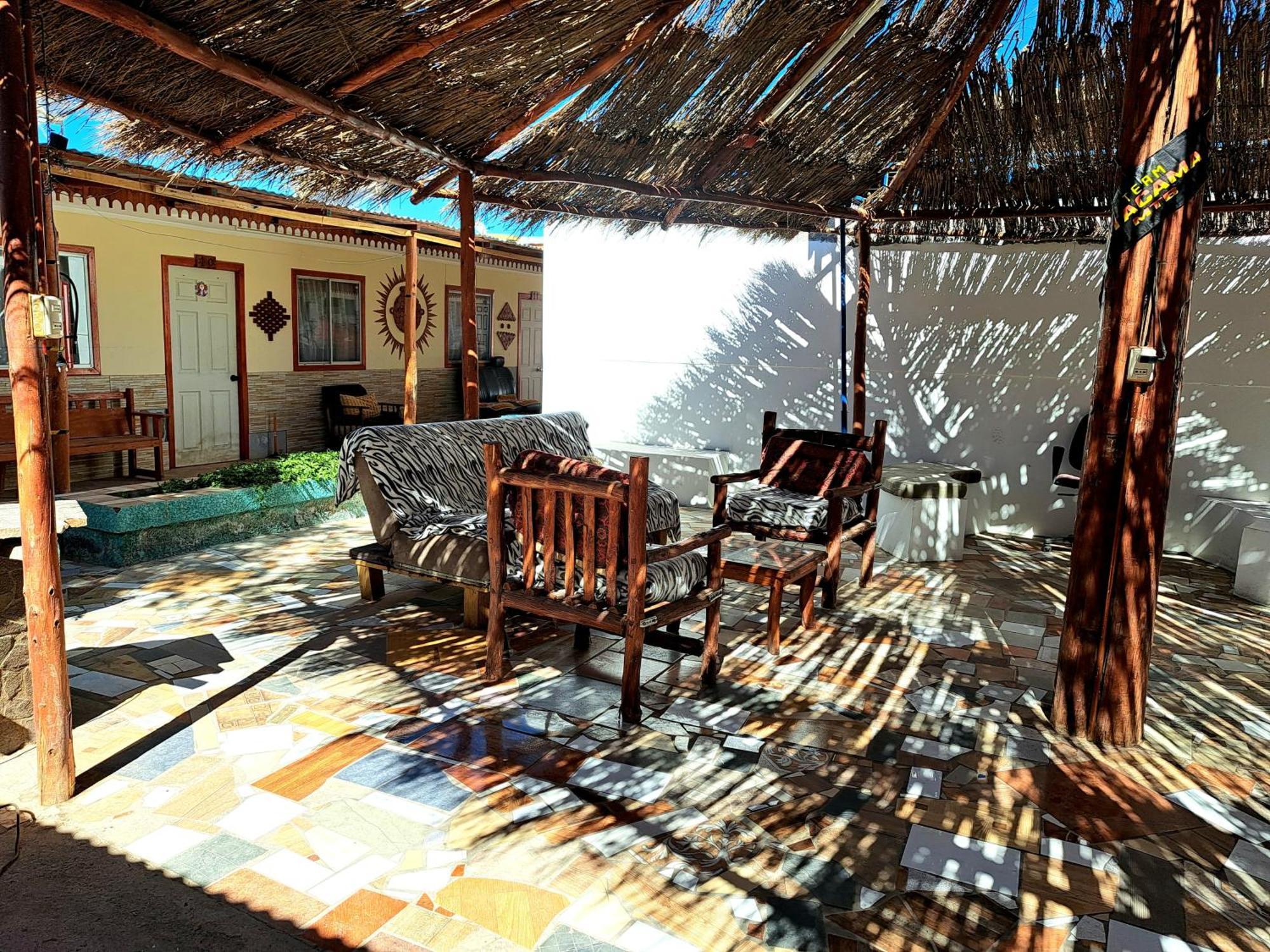 Hostal El Amigo Lucho San Pedro de Atacama Bagian luar foto